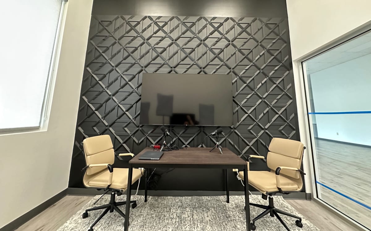 Stella Jets A Modern Podcast Studio located in Central Part of Town