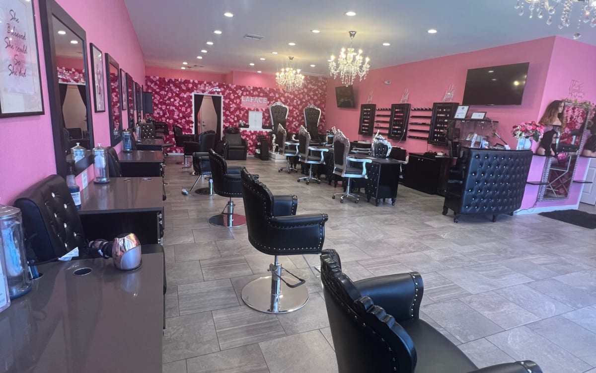 Pink Luxurious Beauty Salon Near Las Vegas Strip, Las Vegas, NV Event