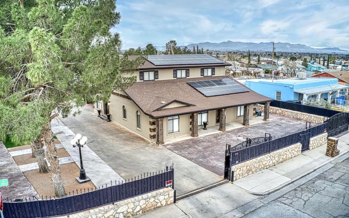 Large Property Perfect for Content Creation, El Paso, TX Production