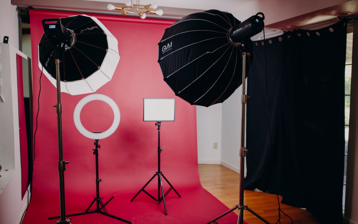 Boho, Retro House, Art Deco Touches with inhome Photography Studio