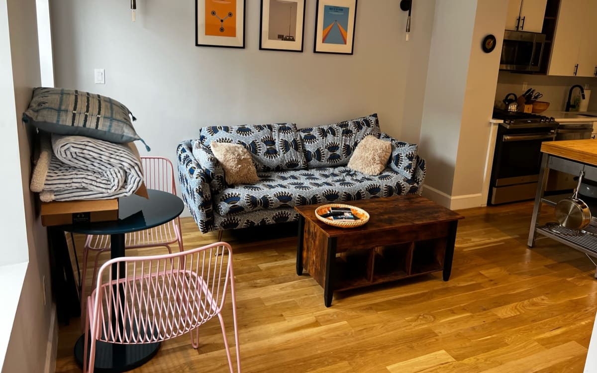 Bed Stuy Garden Apt w Stoop, Brooklyn, NY Production Peerspace