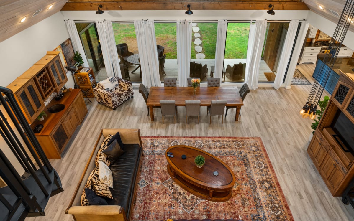 Luxury Hill Country Barnhouse with Pool, Kyle, TX Production Peerspace