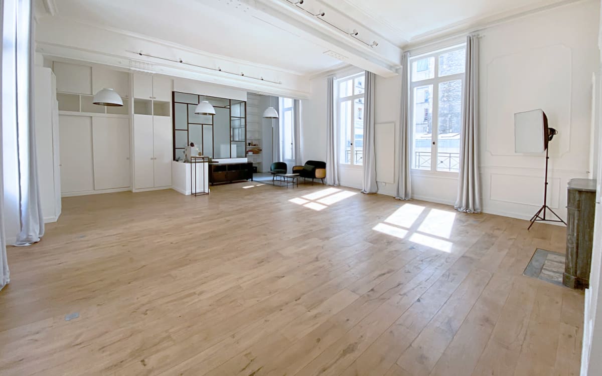 La Fabrique de Mai | Studio chaleureux et lumineux dans le Marais ...