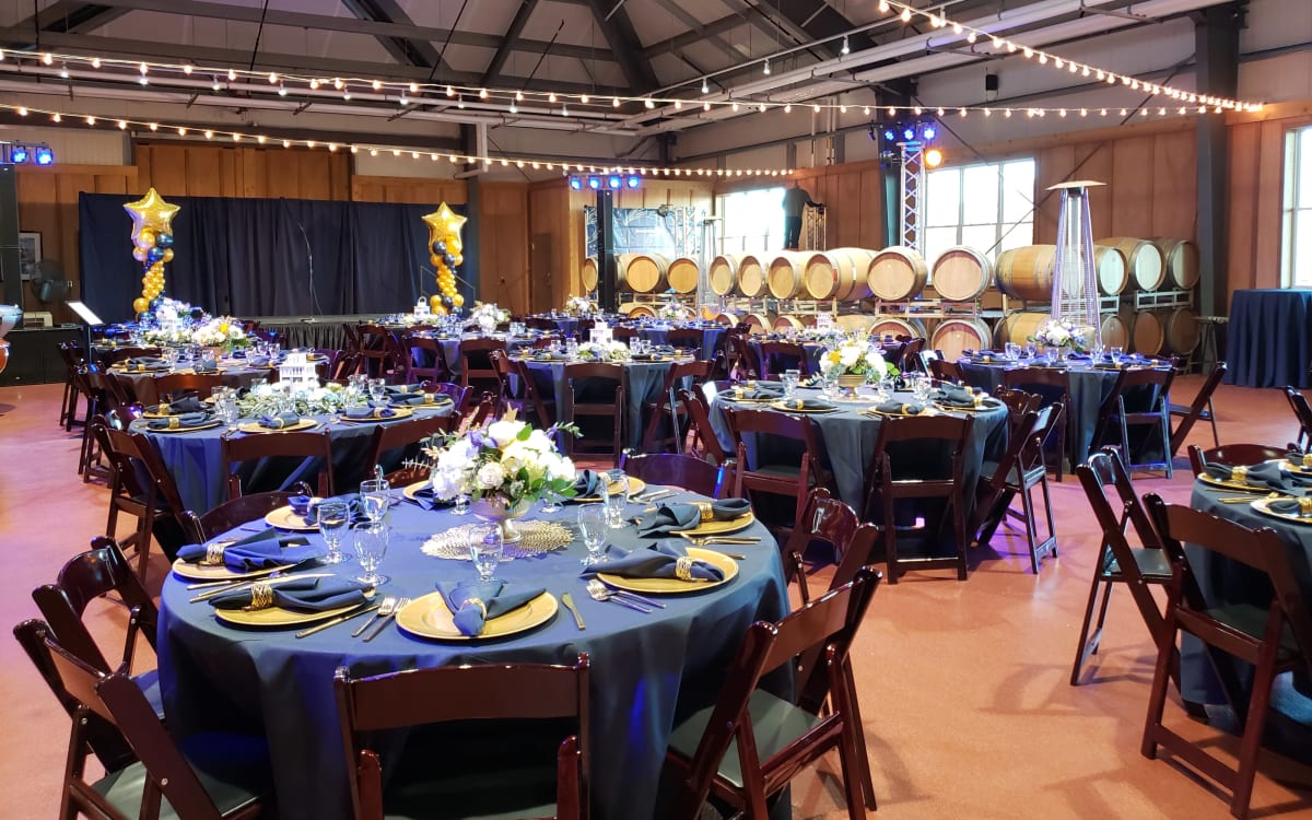 Sophisticated Mountain Winery in the Red Hills AVA just North of