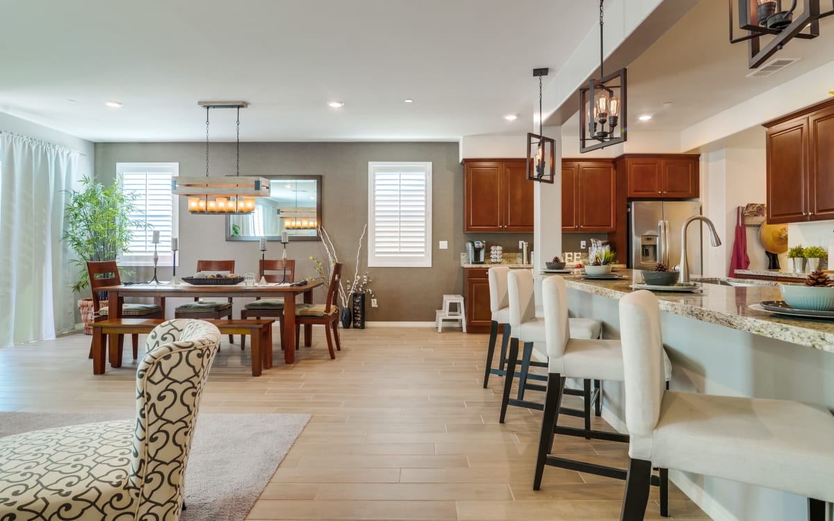 Charming Urban Home Professionally Clean, Jurupa Valley, CA