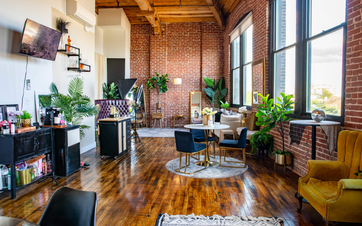 Industrial Luxe Chic Loft, Philadelphia, PA | Event | Peerspace