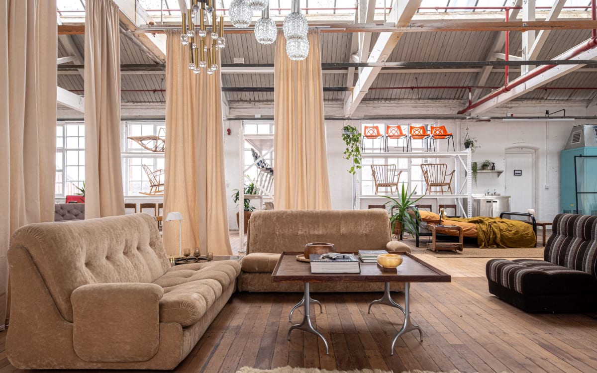 Daylight Sunset studio, Victorian textile Factory, Loft space ...