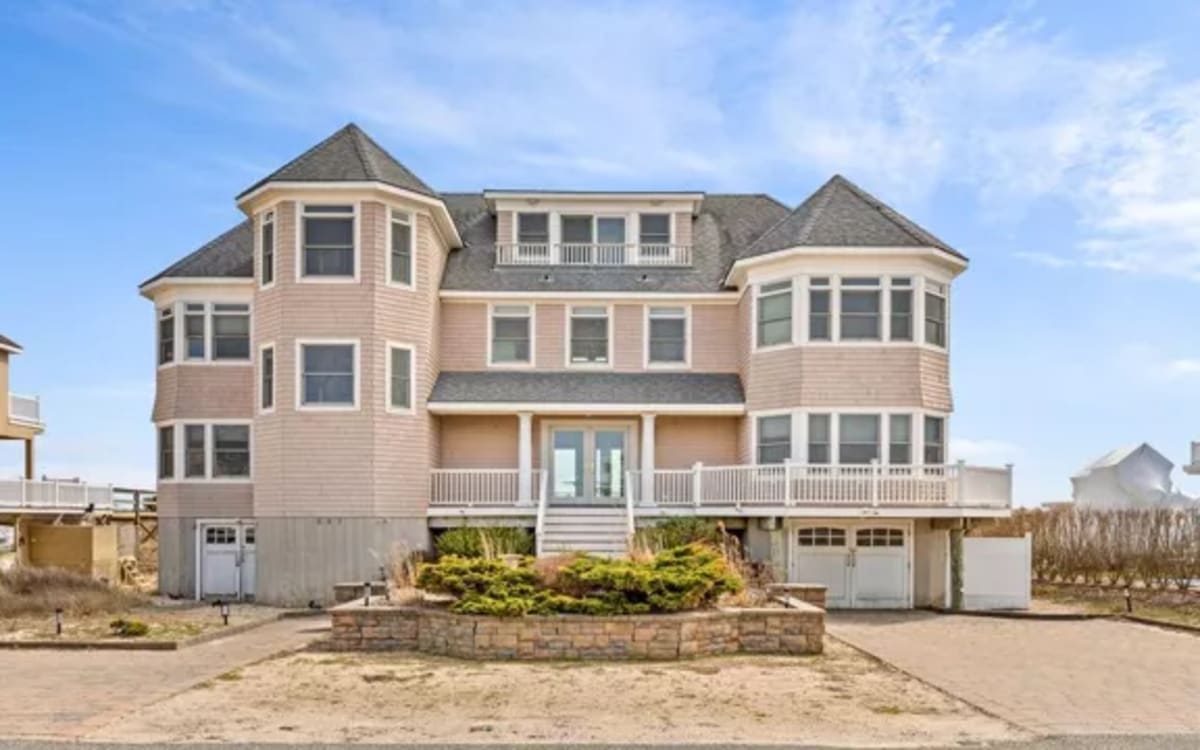 Ocean front beach house, Westhampton Beach, NY Event Peerspace