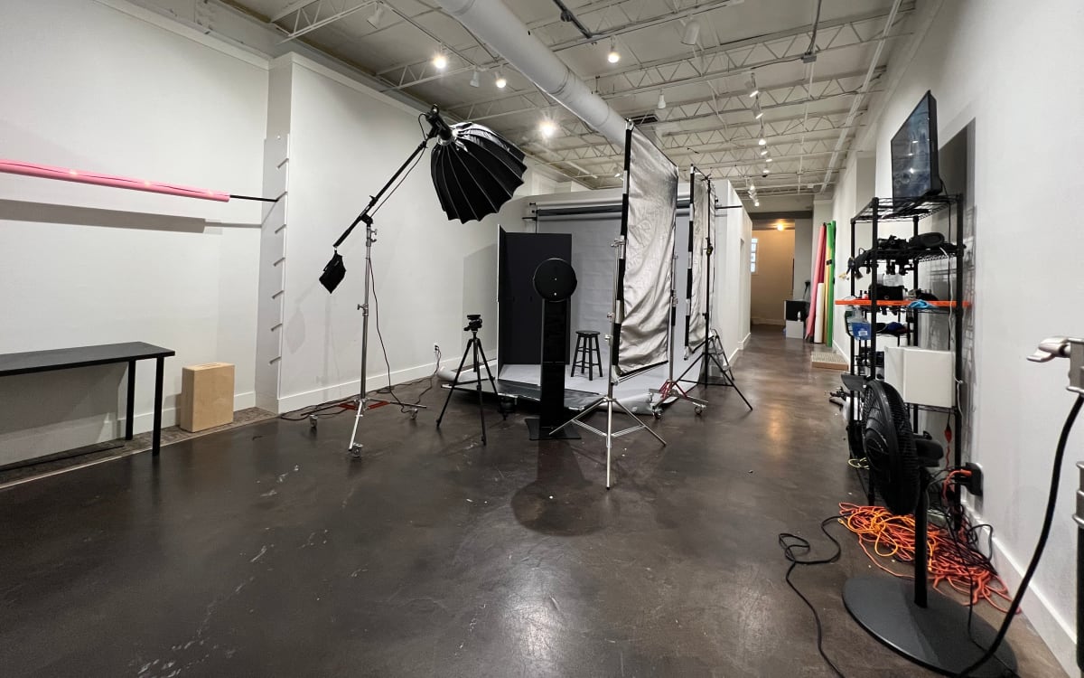 Photography Studio, Jacksonville, FL Production Peerspace
