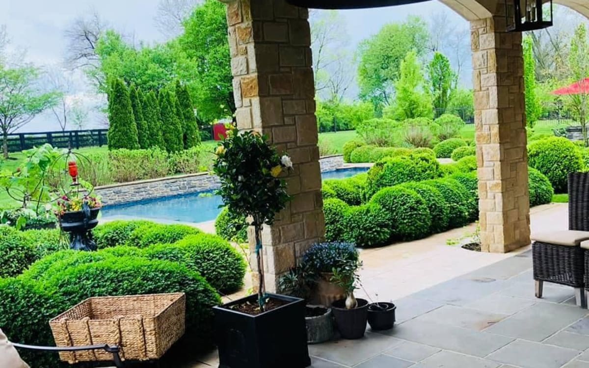 picturesque-country-french-farmhouse-lexington-ky-event-peerspace