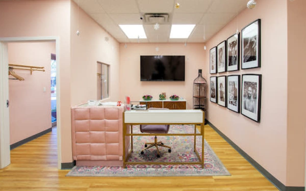 Beautiful & Large Suites for Rent, Clark, NJ Production Peerspace