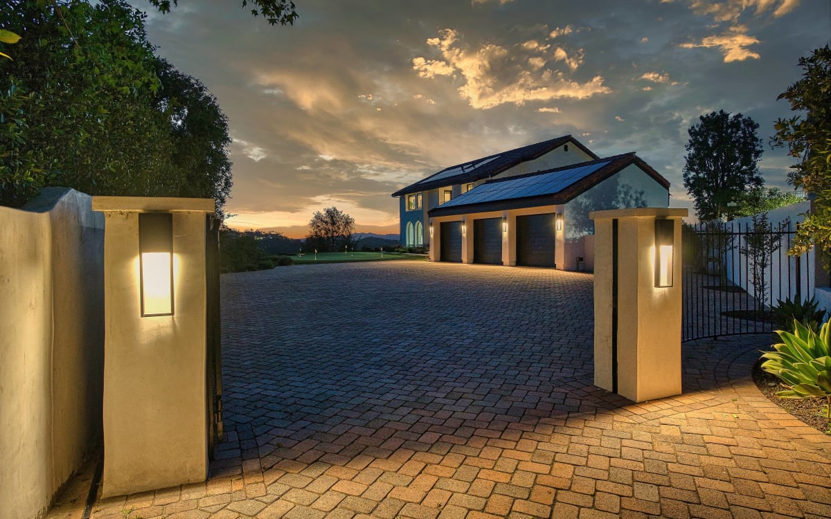 Designer home with privacy and Views in every direction., Calabasas, CA