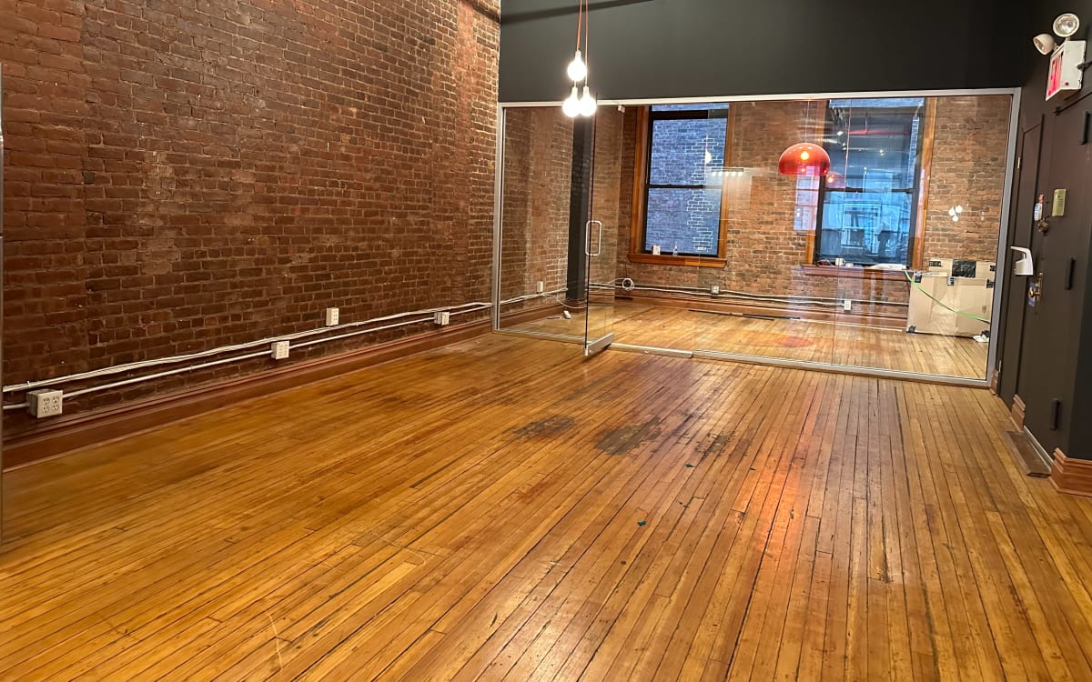 SoHo Cast Iron Loft with Original Hardwood Floor and Open Brick, New york, NY Event Peerspace