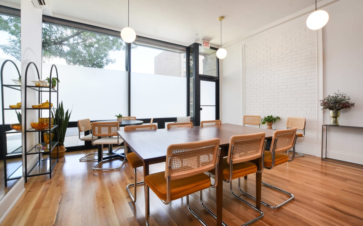 Modern Logan Square Space with Killer Chefs Kitchen, Chicago, IL