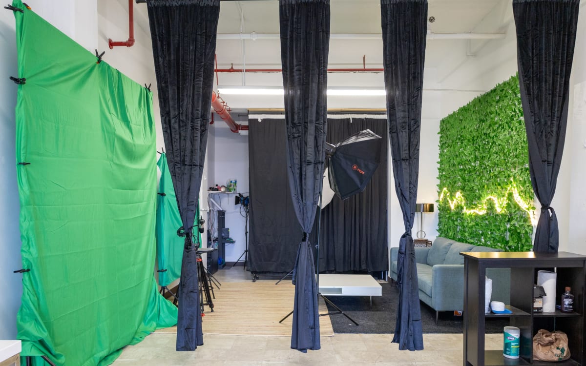 Content Creator Studio, Benicia, CA Production Peerspace