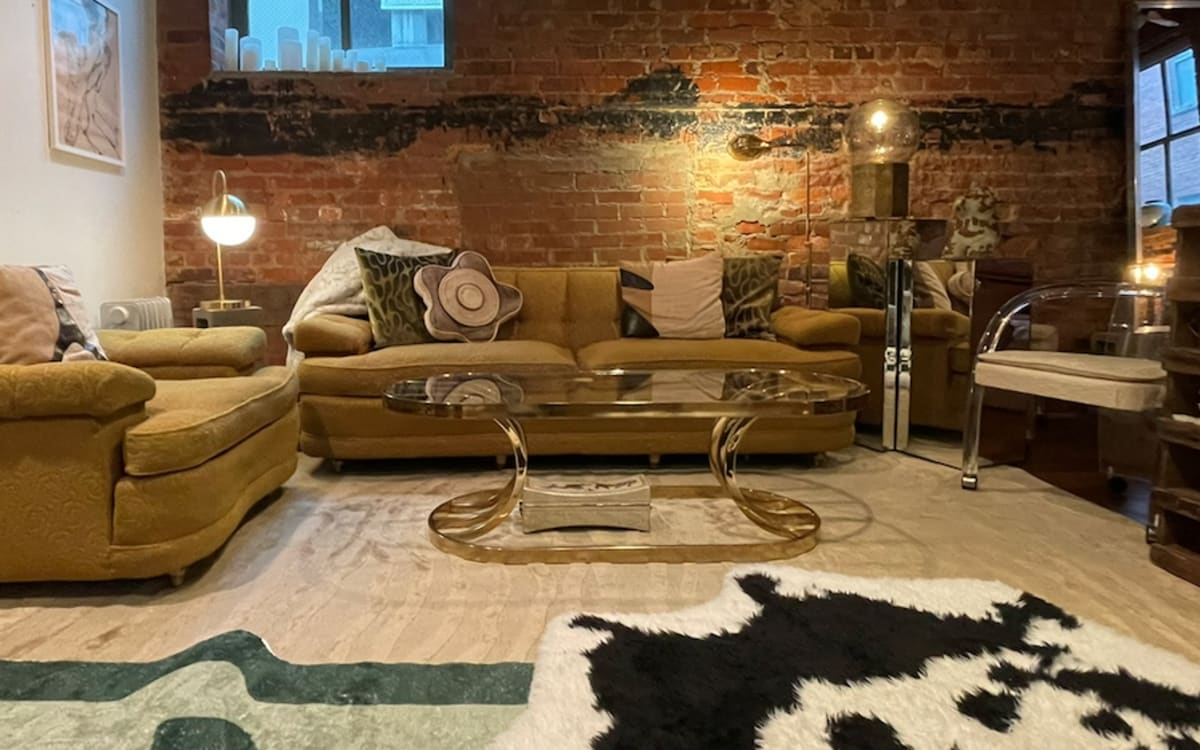 Downtown Artist Curated Lofted Condo, Durham, NC Production Peerspace