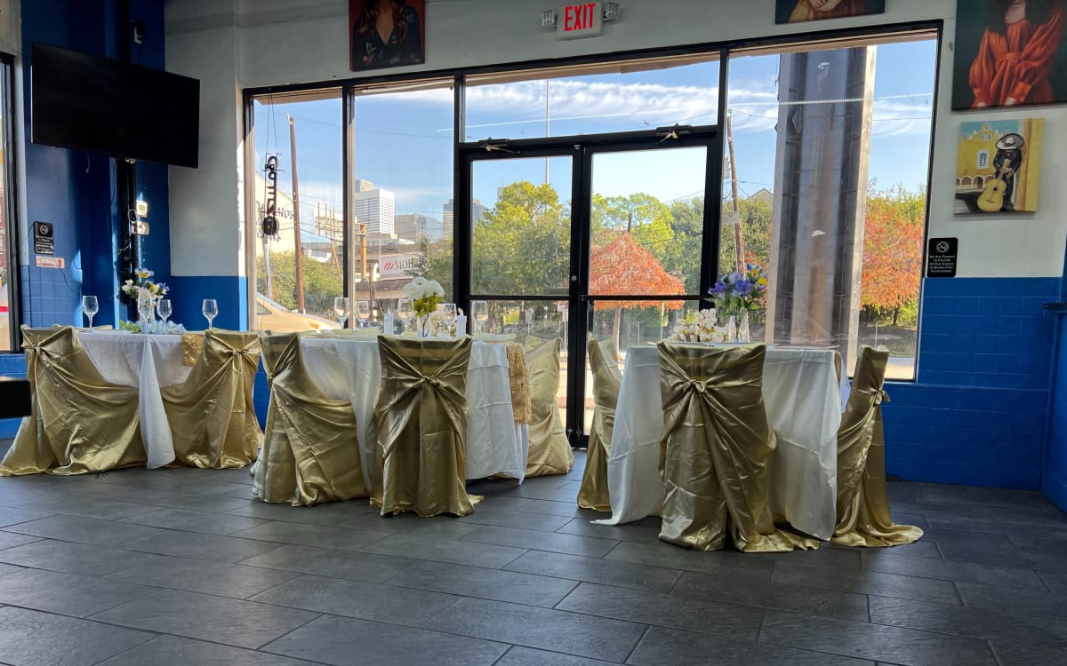 Midtown cozy restaurant, Houston, TX Event Peerspace