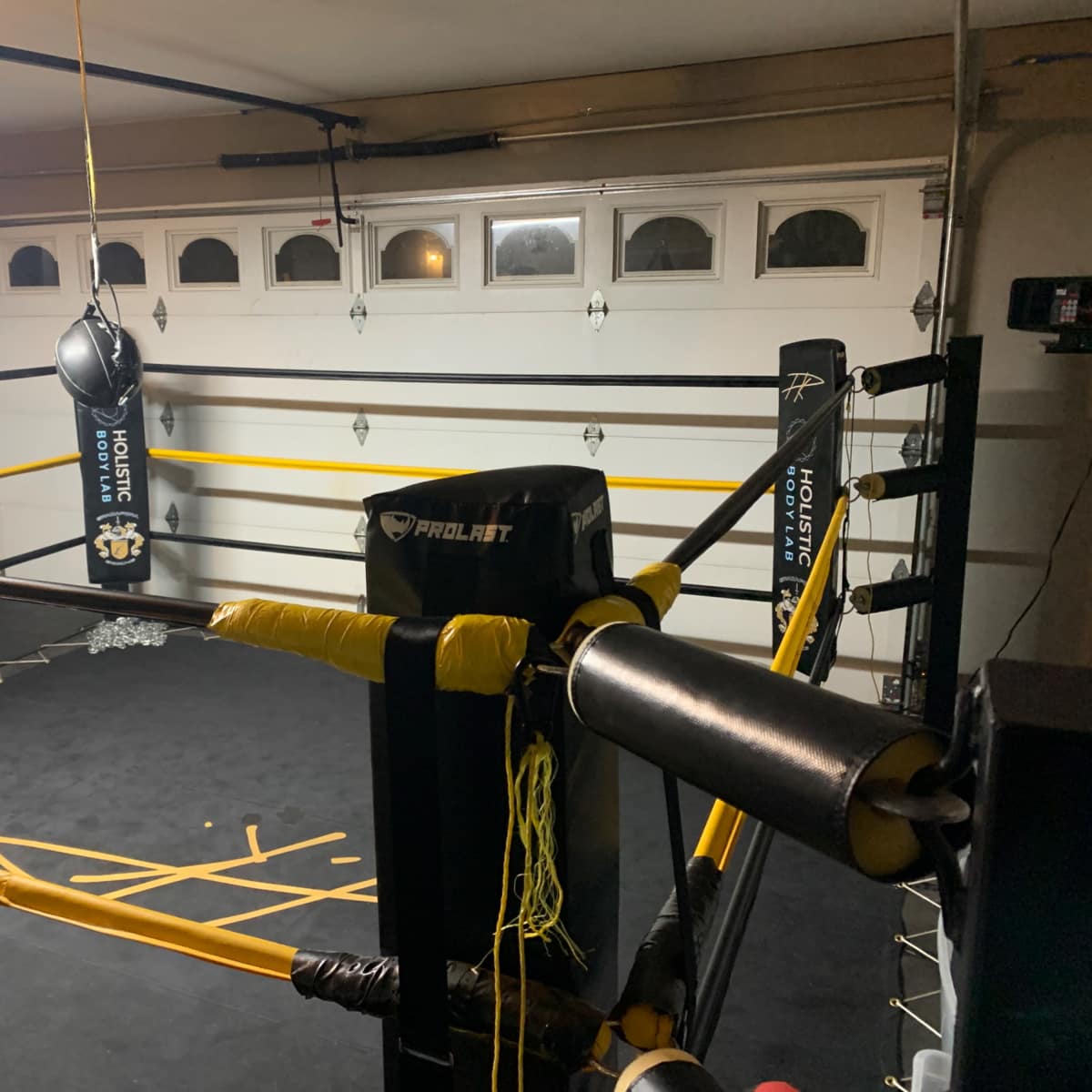 Garage boxing gym online