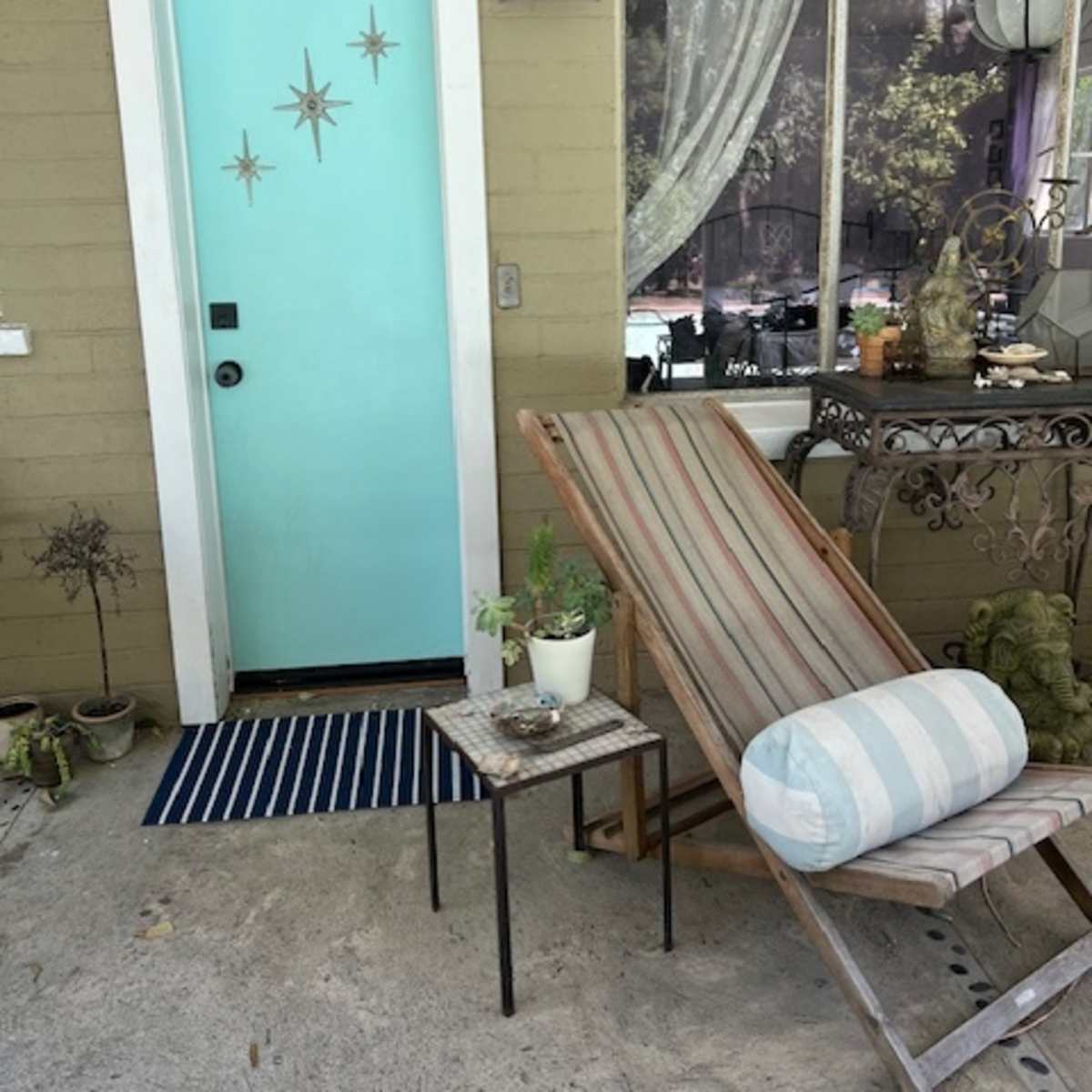 Cool San Fernando Mid Century w/ park like yard in Northridge Image in Northridge, Northridge, CA