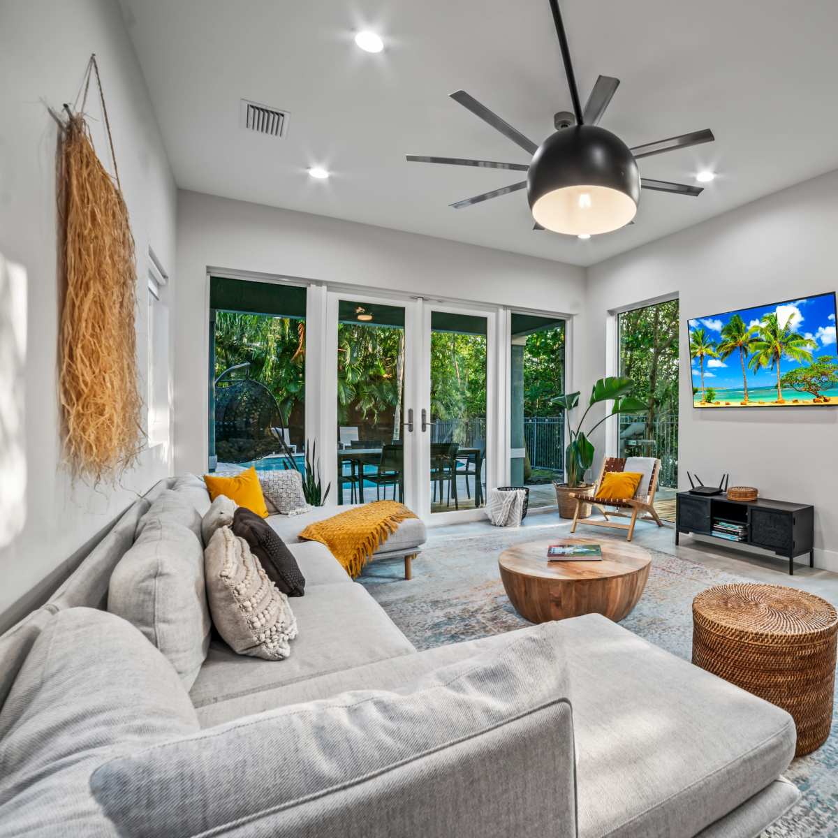 Oasis Kings Water + Ocean relaxing NEW Sleep 8 in Fort Lauderdale Image in Wynwood, Fort Lauderdale, FL