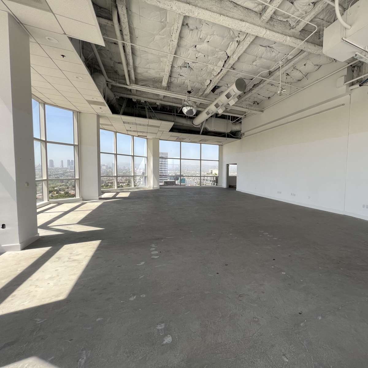 Penthouse Event Space in West Hollywood with 360 Degrees Views (Fairfax & Wilshire) in West Hollywood Image in Central LA, West Hollywood, CA