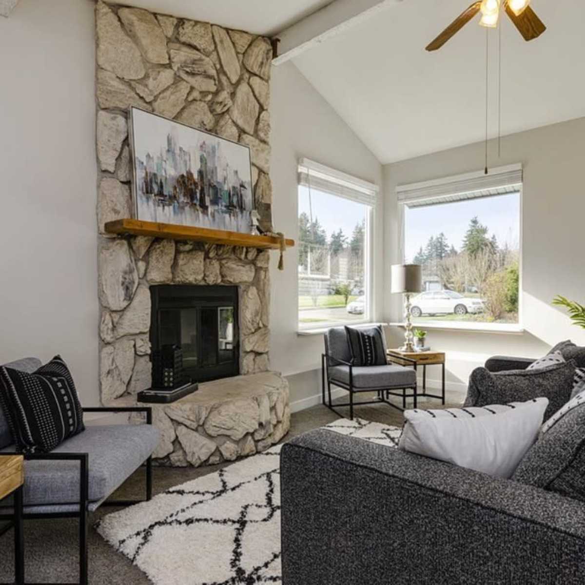 Tranquil Unfurnished 3-Bedroom home Close to Nature, Away from the City Rush in Portland Image in Russell, Portland, OR