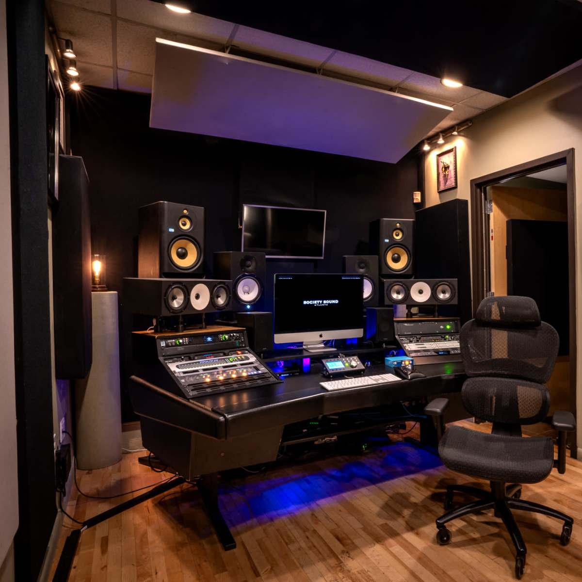 Real Recording Studio perfect for music videos - photoshoots - events - classes - audio recording in Atlanta Image in Morningside-Lenox Park, Atlanta, GA