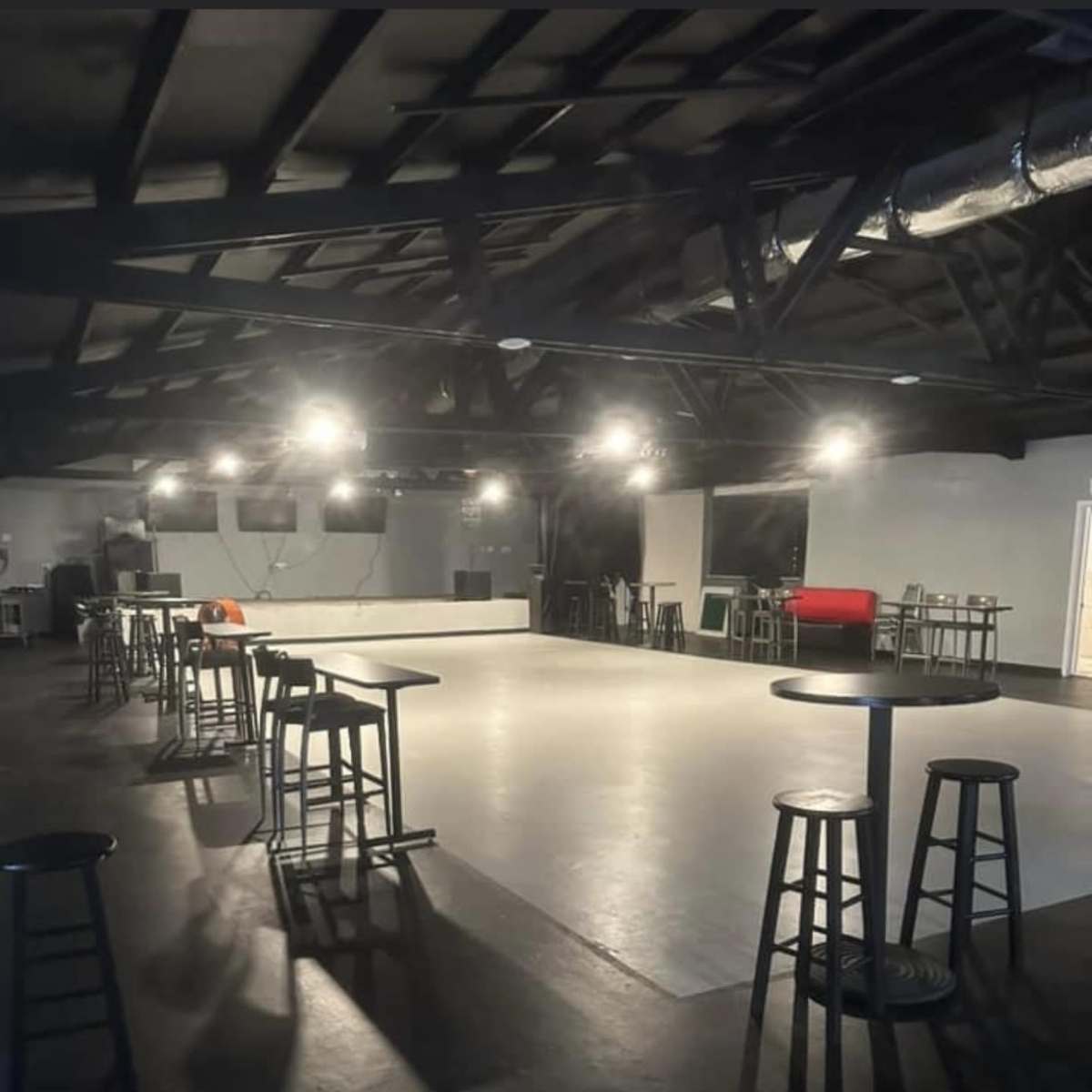 Dance Club equipped with bar and kitchen in RIVERVIEW Image in Riverview, RIVERVIEW, FL