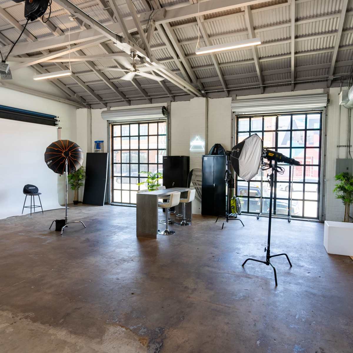 Production Studio with Lighting Equipment & Natural Light in East Downtown in Houston Image in Second Ward, Houston, TX