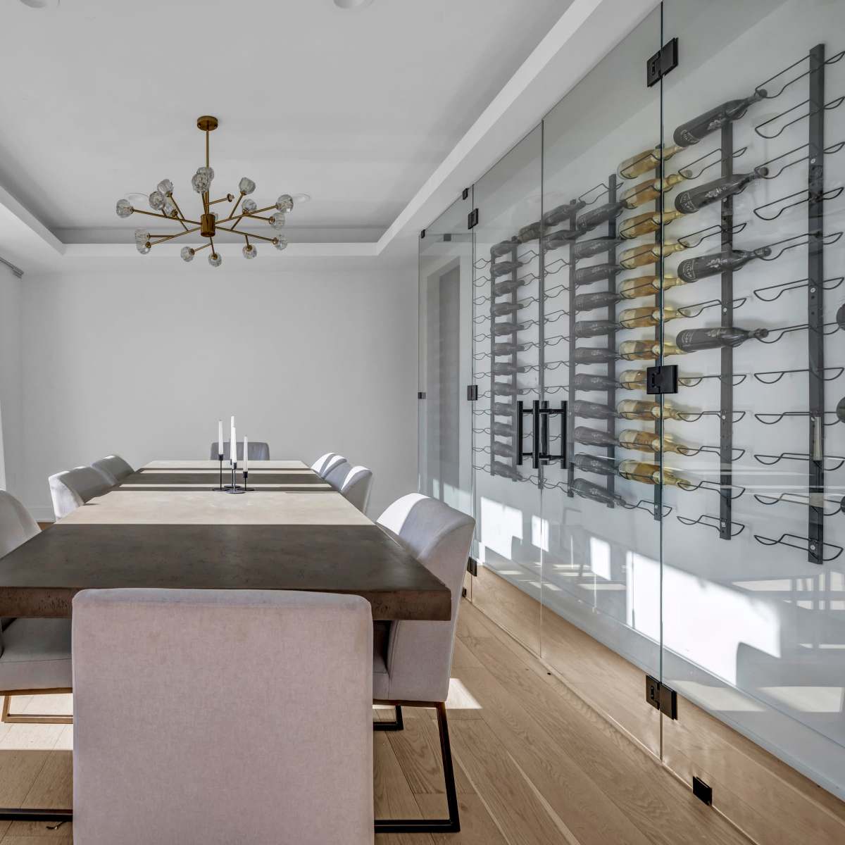 Luxurious Modern Whitehouse Haven – Ideal for Intimate Events and Productions in Mableton Image in Vinings Estates, Mableton, GA