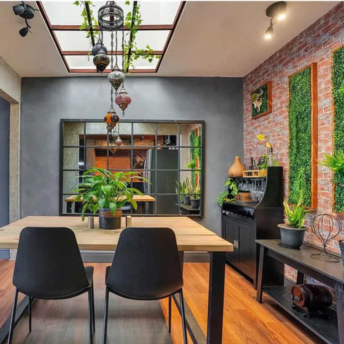 NEW Brick & Cozy Creative Home Studio in Orlando Image in Azalea Park, Orlando, FL
