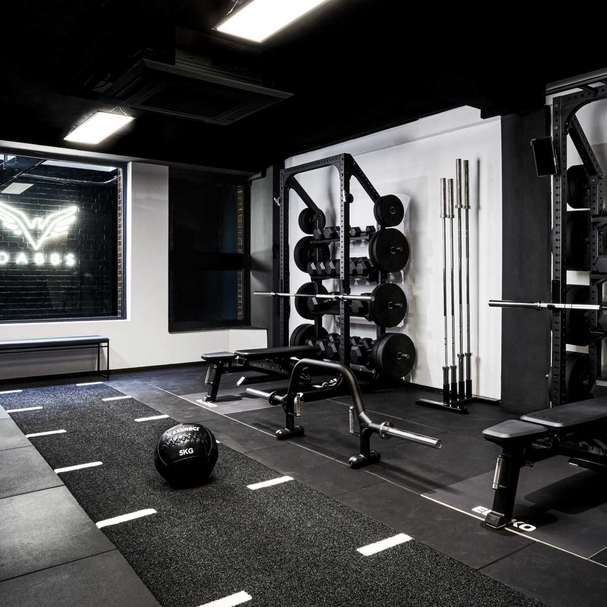 Dumbbell fitness boutique outlet