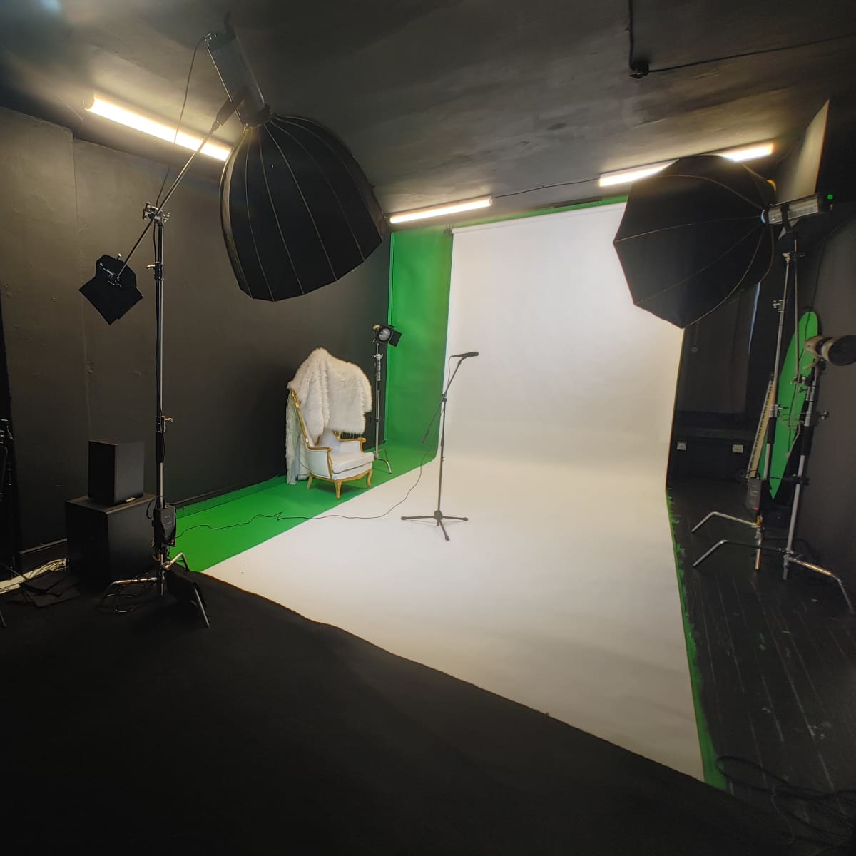 Center City BLACK BOX Studio, Philadelphia, PA Production Peerspace