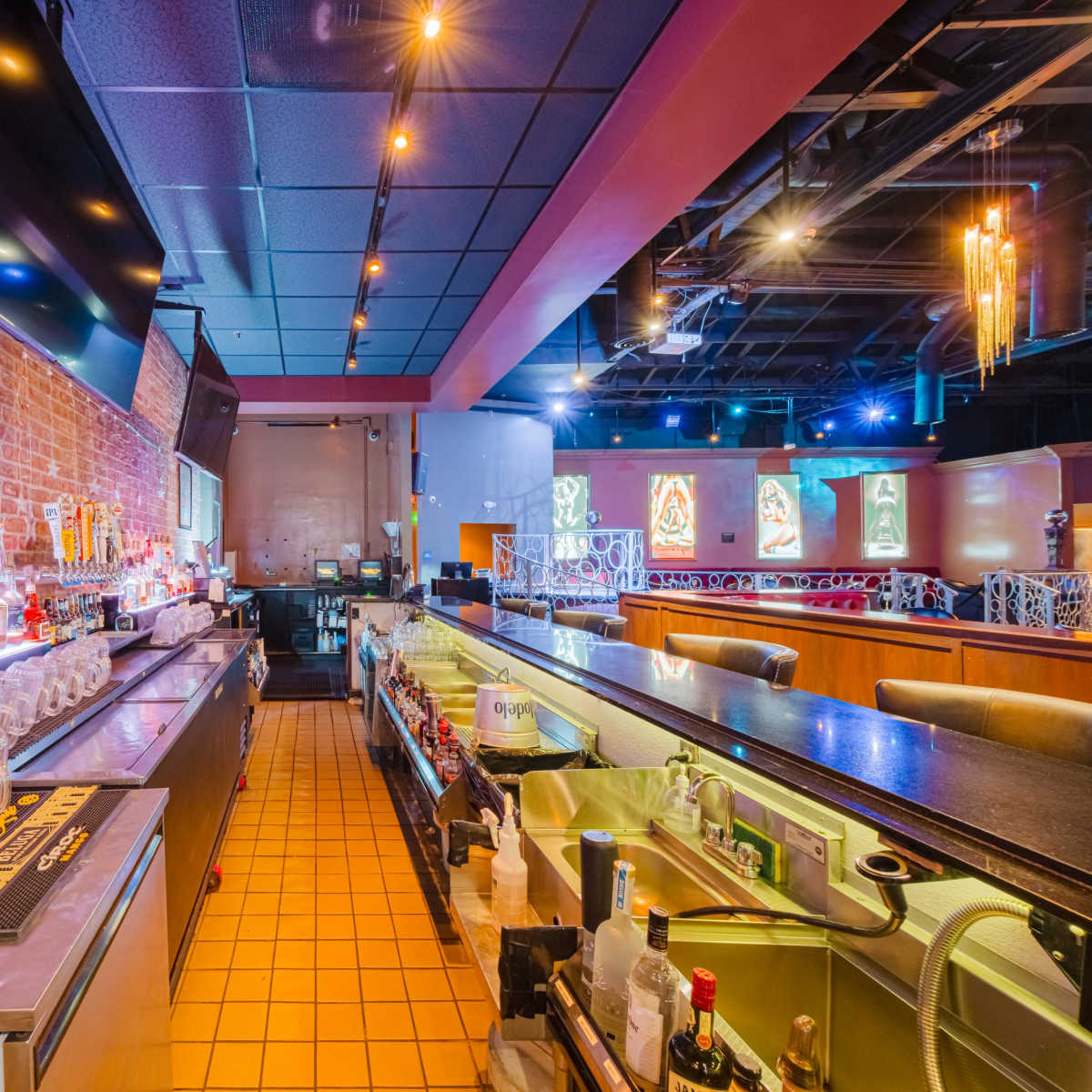 DAMES N GAMES RETRO CHIC HOLLYWOOD GENTS CLUB, Los Angeles, CA