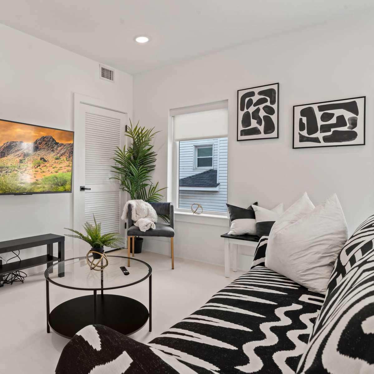Sophisticated & Intimate Creative Space with Overnight Stay Options in Philadelphia Image in North Philadelphia, Philadelphia, PA