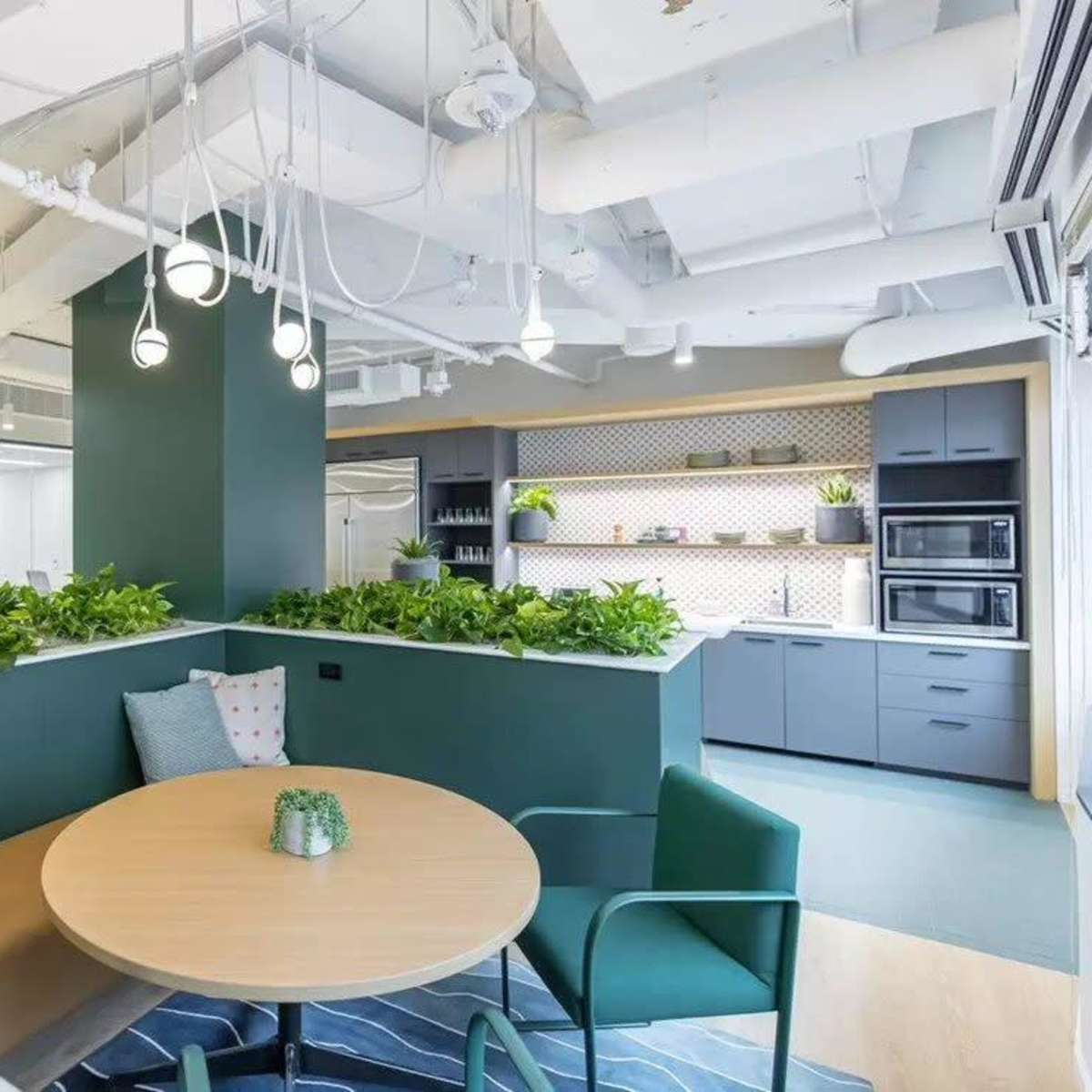Corporate Meeting Room | Upscale flex office at National Landing ...