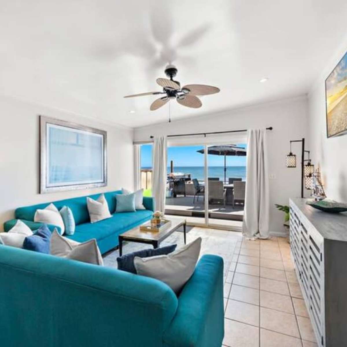 Lake Brandy Luxury Lake House, Port Carling Production Peerspace