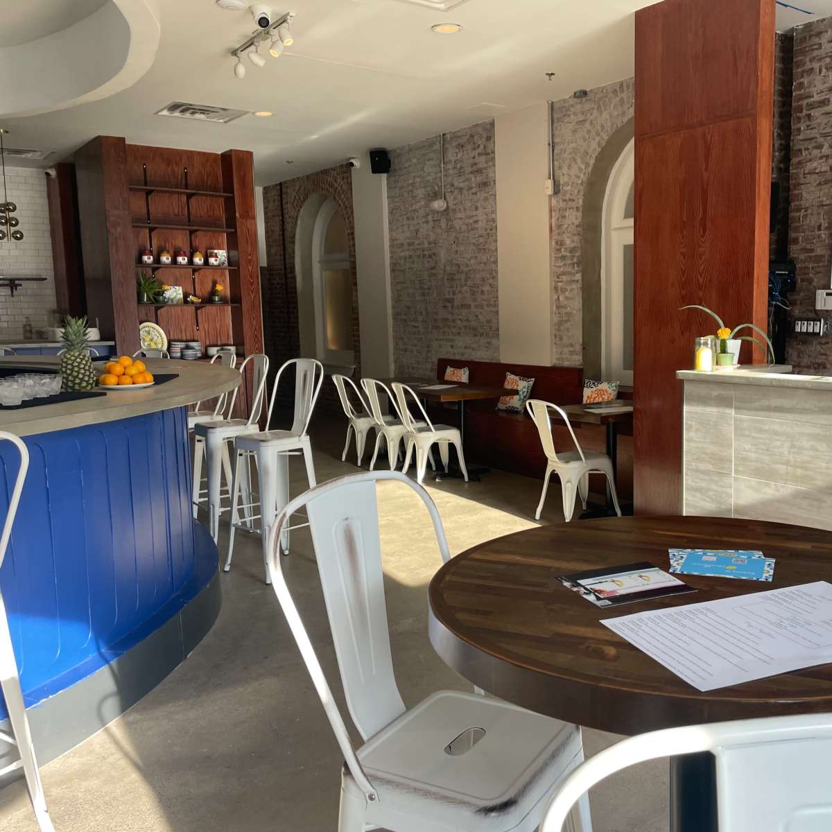 Bright & Lively Pizzeria with Large Circular Bar in Philadelphia Image in North Philadelphia, Philadelphia, PA