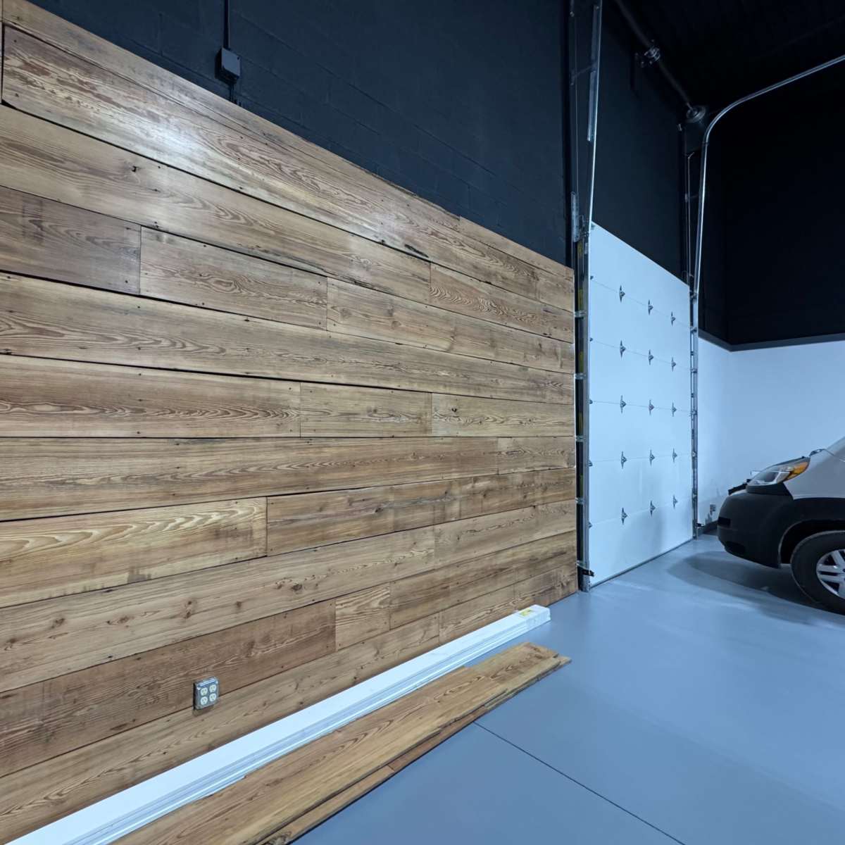 Commercial Studio | 45x45 Seamless  CYC | Drive-In Acces| Pro Gear Available in Bloomington Image in West Bloomington, Bloomington, MN