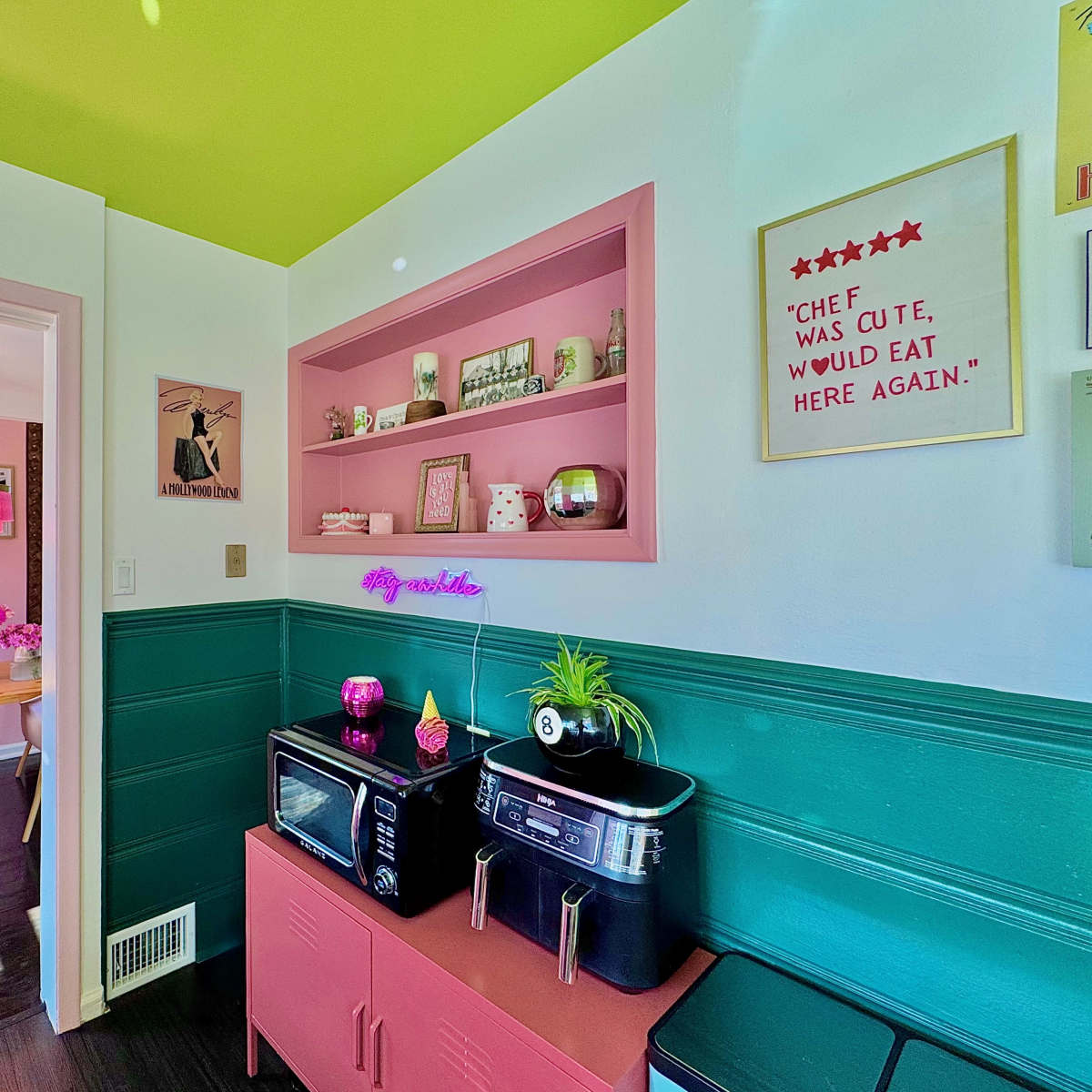 Groovy Eclectic 1950s Mid Century Modern Space in Oak Park Image in Oak Park, Oak Park, MI