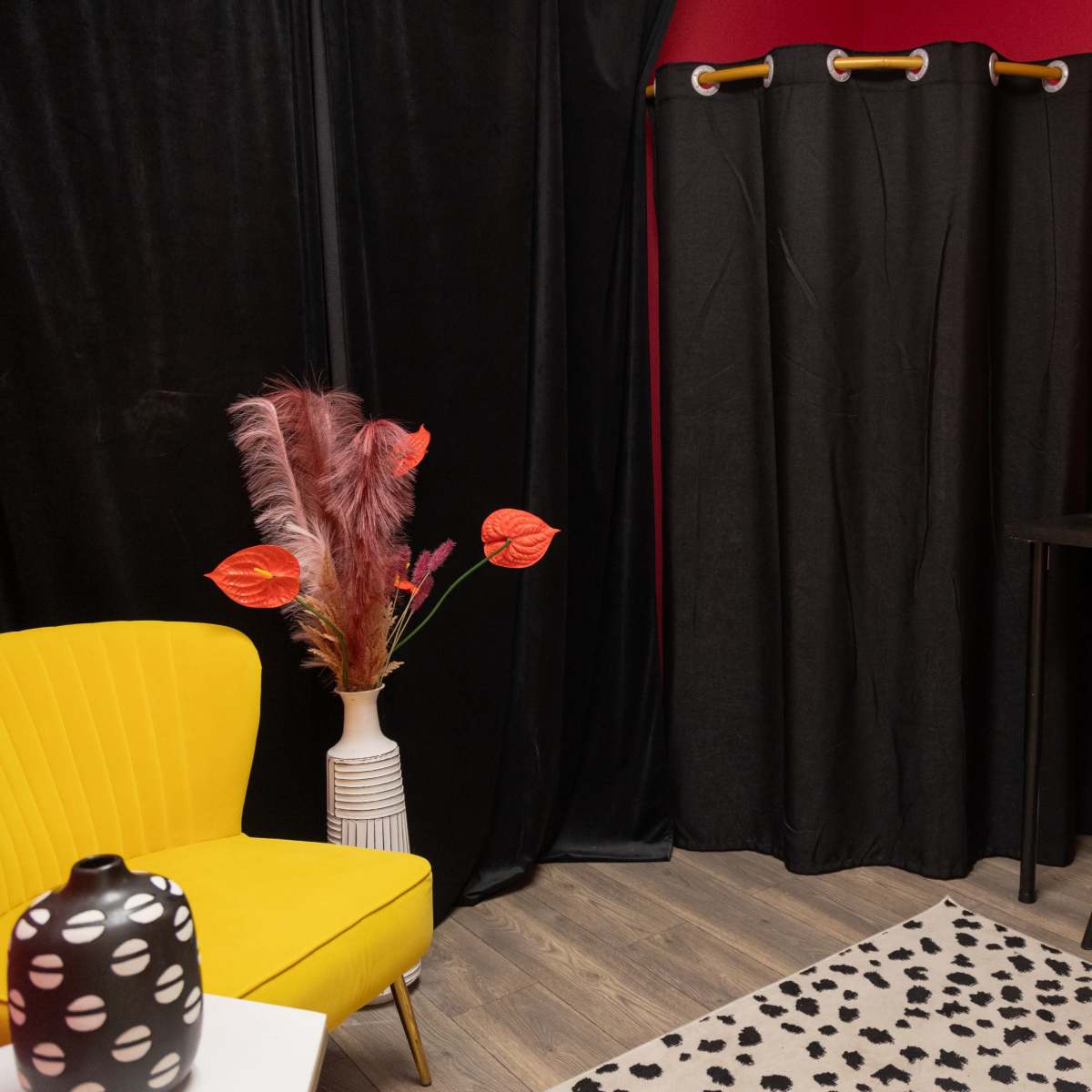 Elegant Hideaway Content Studio: A Modern, Intimate Space in Trainer Image in Trainer, Trainer, PA