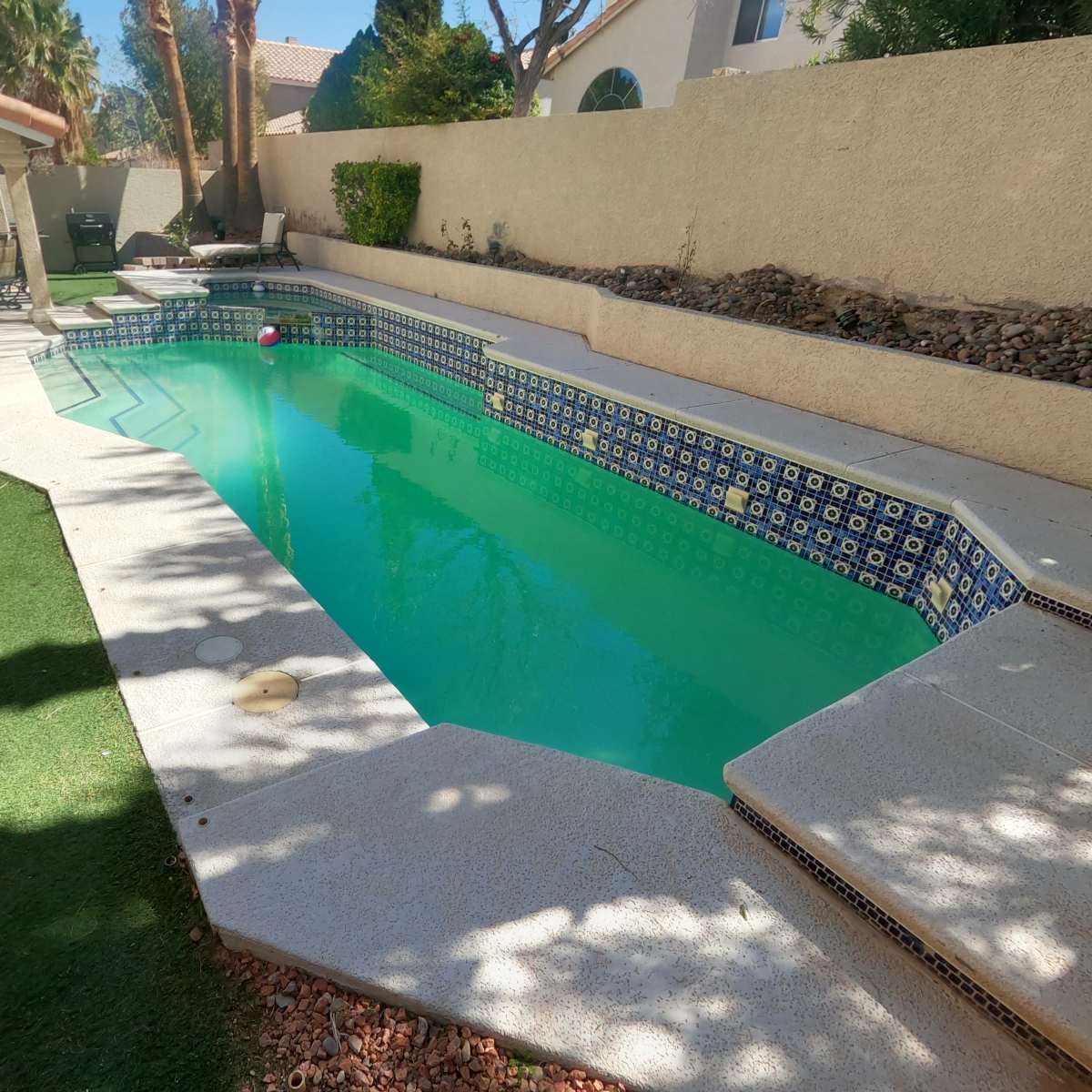 Private Swimming Pool and Den with WIFI and Big Screens in LAS VEGAS Image in Twin Lakes, LAS VEGAS, NV