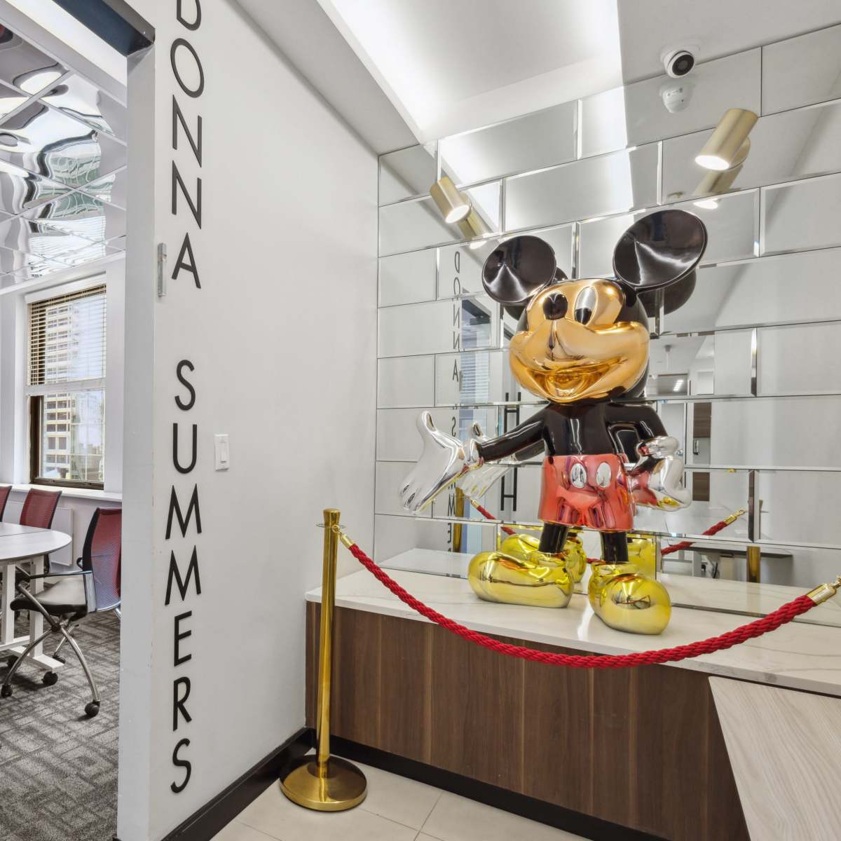 Stunning Brand New 10 person Meeting Space-Plaza District//Triple ...