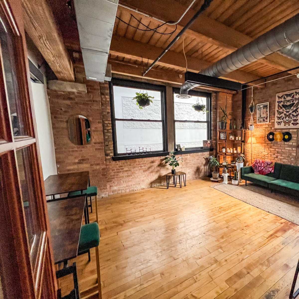 Sunbathed Urban Jungle Green Room for Interviews, Podcasting, Content Creation and Photo Studio in River North in Chicago Image in Near North Side, Chicago, IL