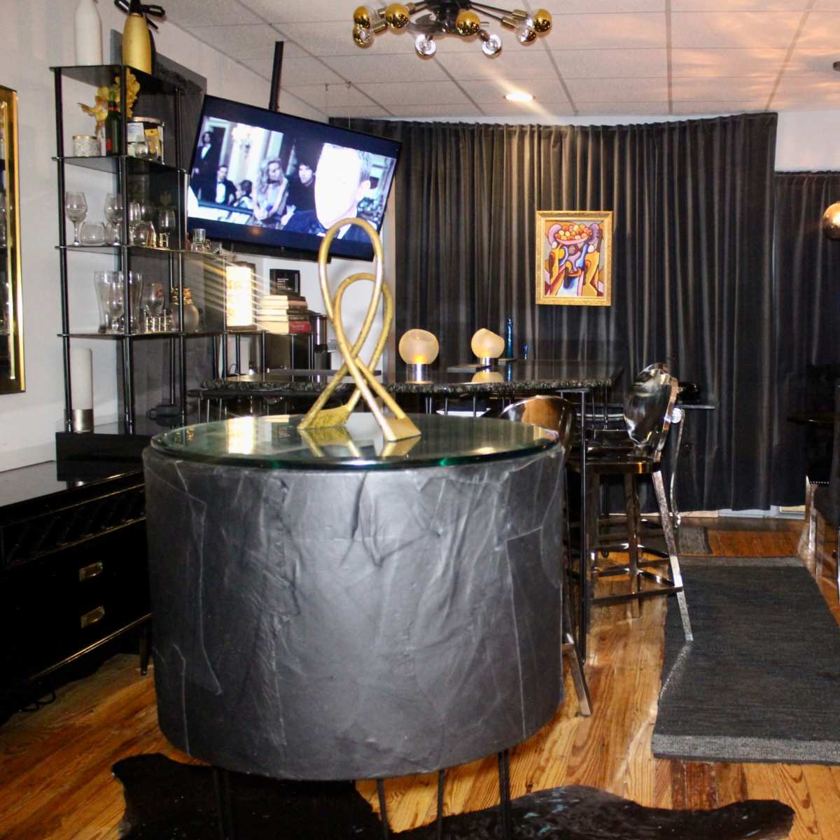 Modern Private Lounge w/ Bar & Kitchenette for your next Event in Jenkintown Image in Jenkintown, Jenkintown, PA