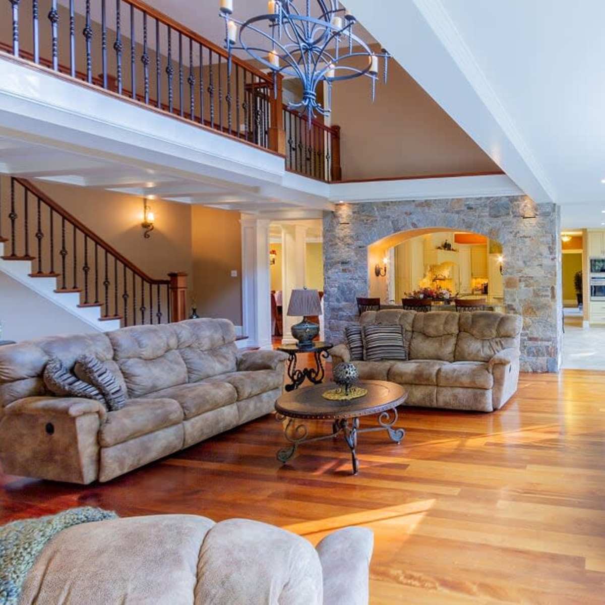 Massive Modern Production Mansion w/ Halfmoon Bar, Wine cellar, and More! in Spencer Image in , Spencer, MA