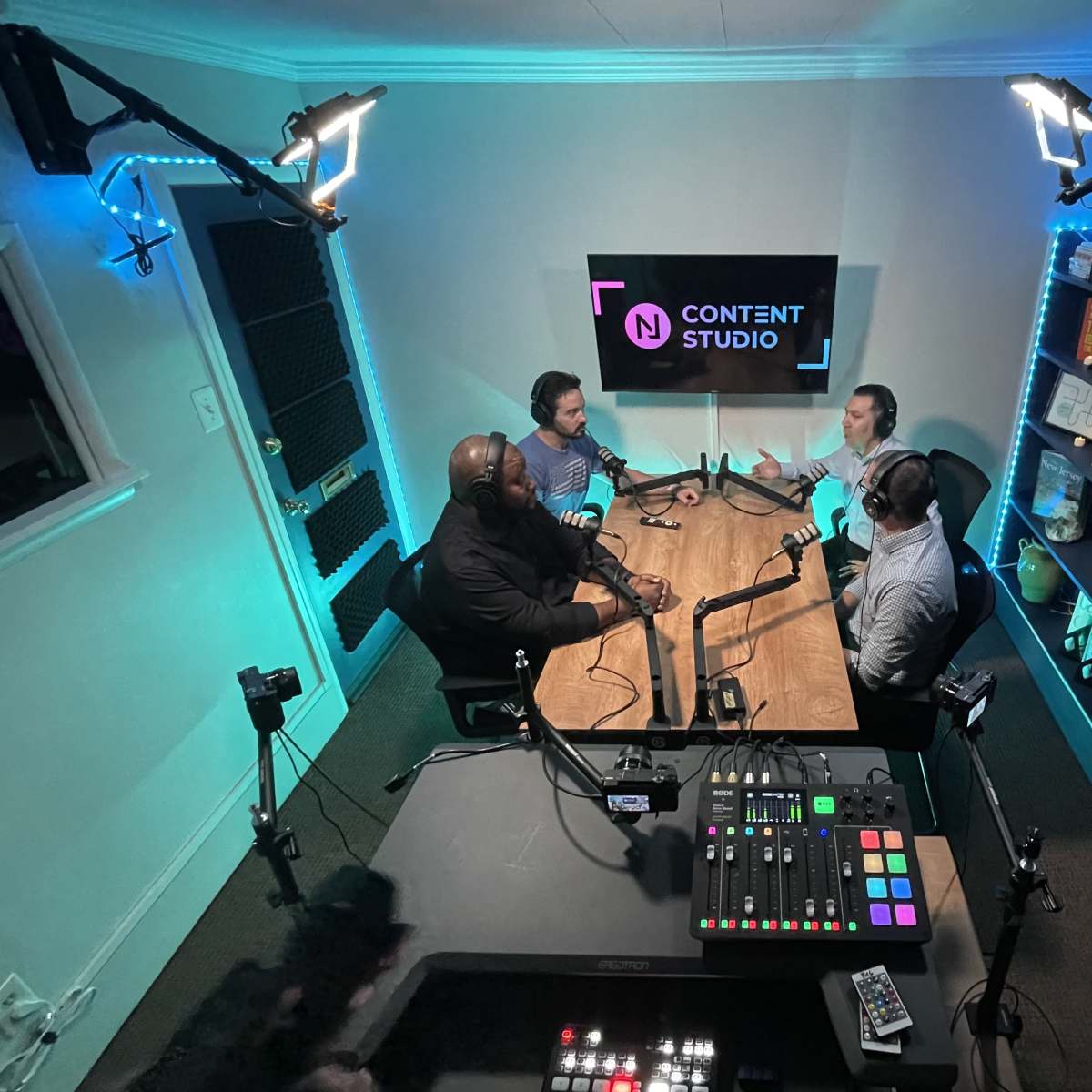 Multi-Cam Podcast Studio in Charming Downtown Haddonfield (12 min from ...