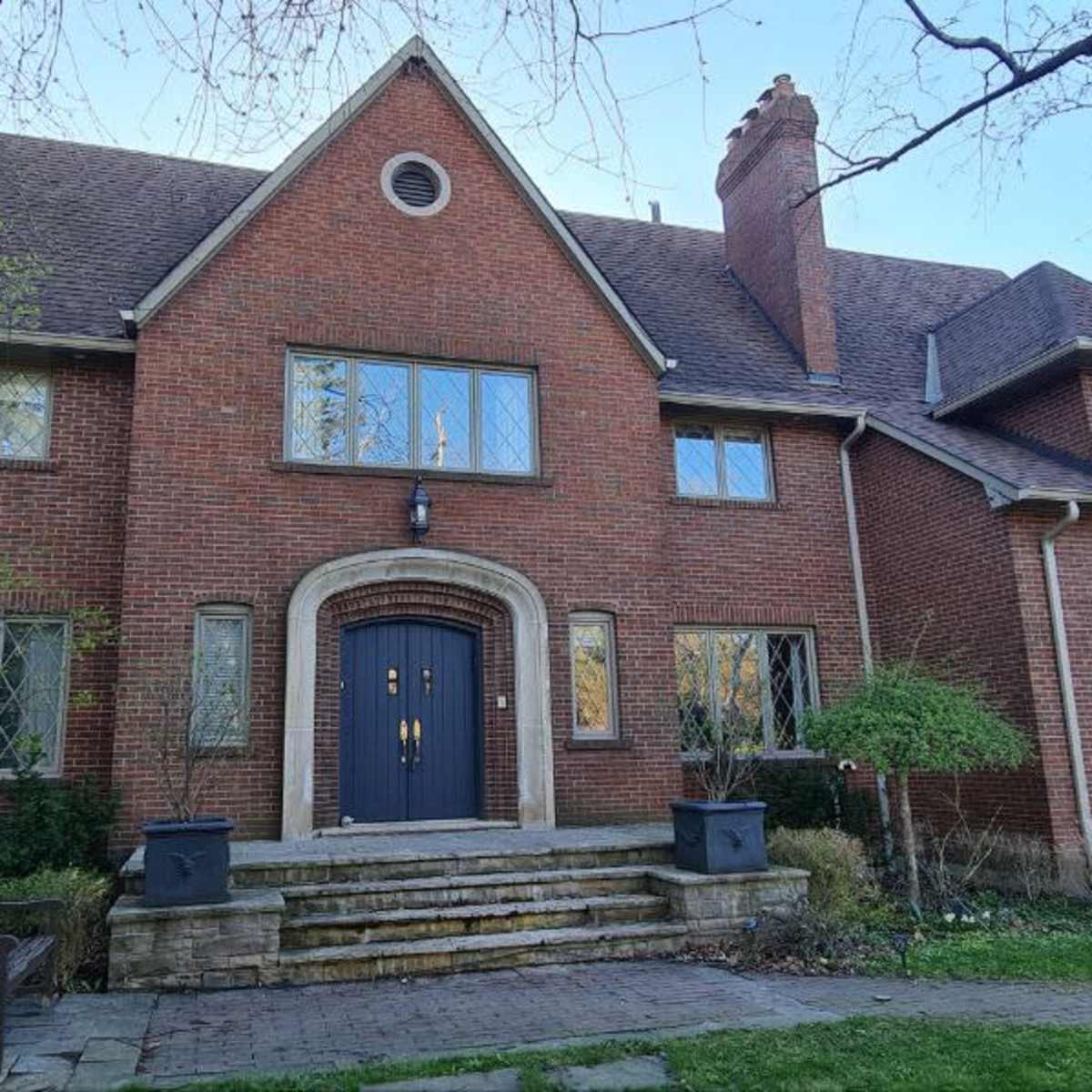 House in Toronto Image in Windfields, Toronto, ON