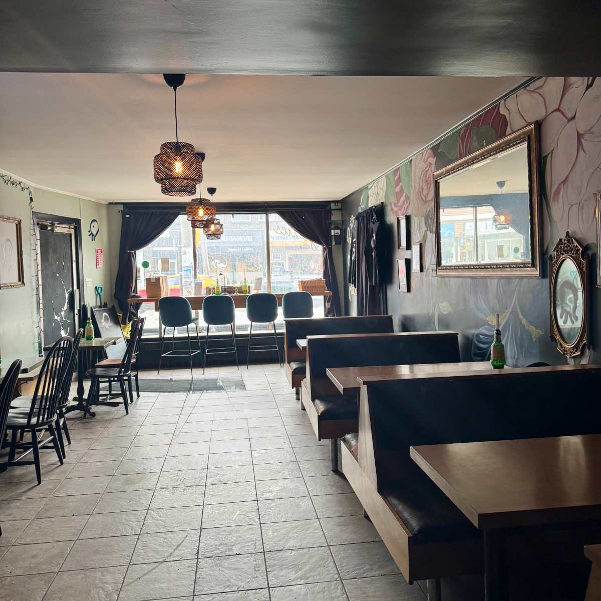 Small restaurant space on Quinpool Road, Halifax | Production | Peerspace