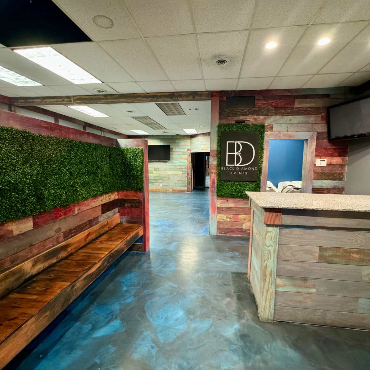 Rustic Vibes Chill Space in Florissant Image in Ferguson Township, Florissant, MO